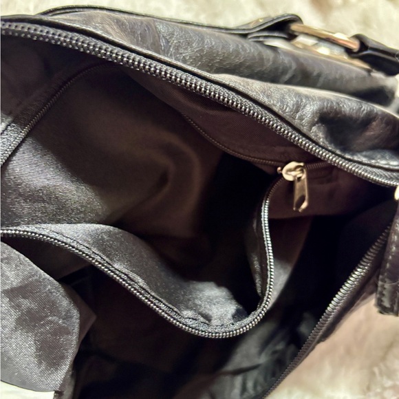 Y2K Chic Black Faux Leather Shoulder Bag with Stud Accents - Picture 13 of 14